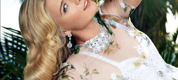 莎拉波娃回归赛场，惊险取胜首场状态亮眼，公牛观众沸腾！